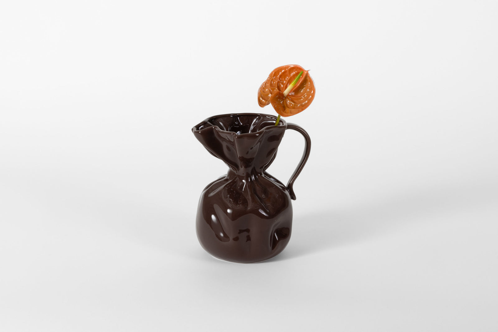 Byon Crumple Jug Chocolate