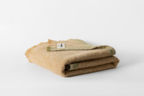 Jordan Alpaca Blanket Sand Blanket 130 x 180cm Sand/Green