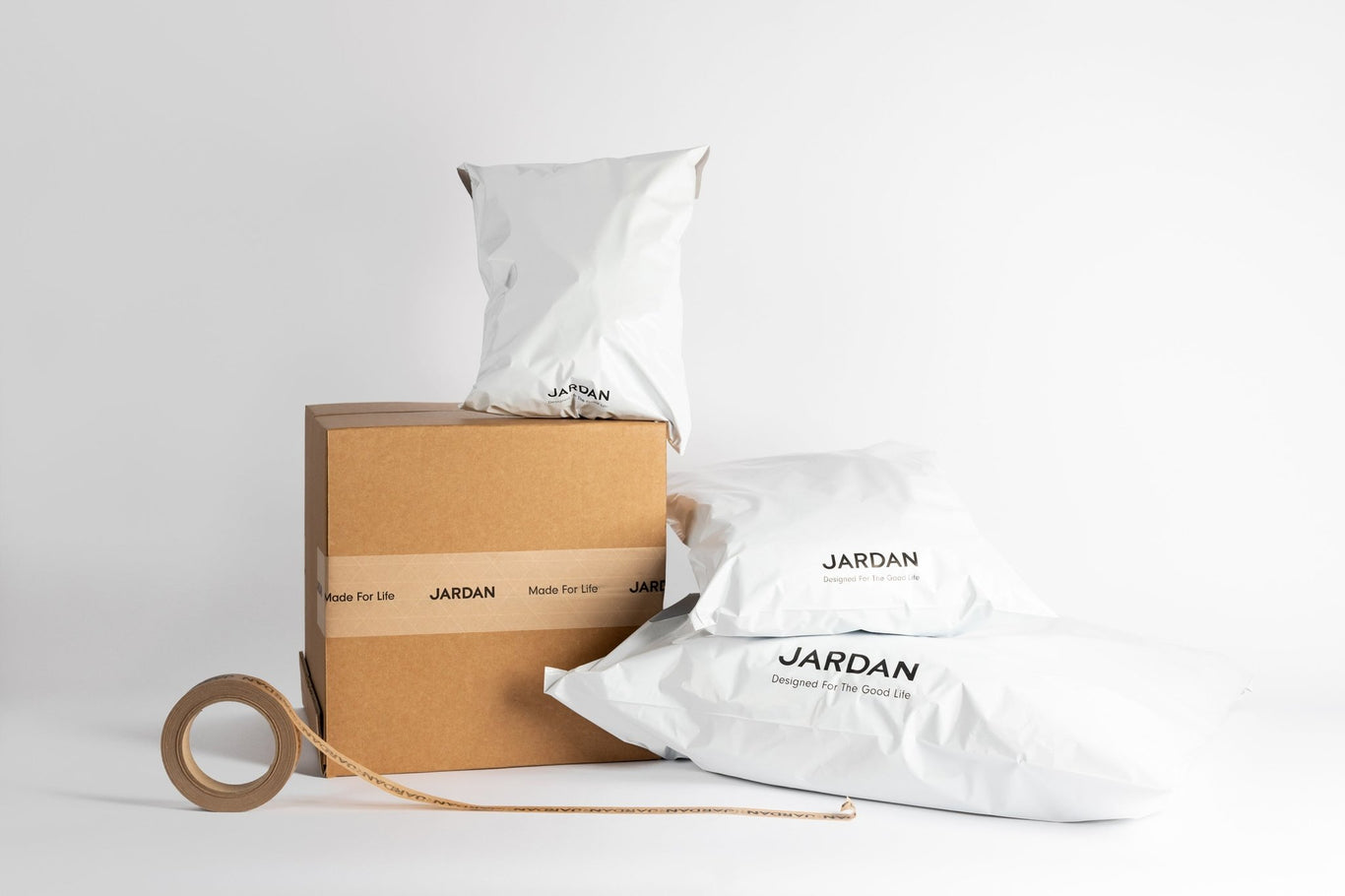 Standard Packaging | Jardan